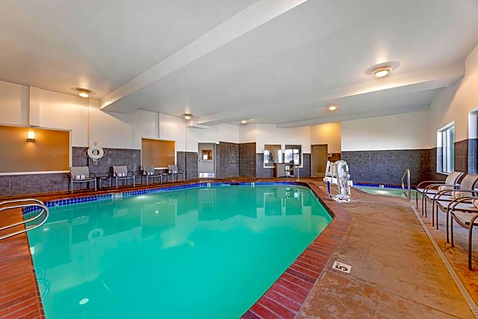 Holiday Inn Express Hotel & Suites Astoria By IHG