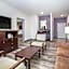 La Quinta Inn & Suites by Wyndham DFW Airport West - Euless