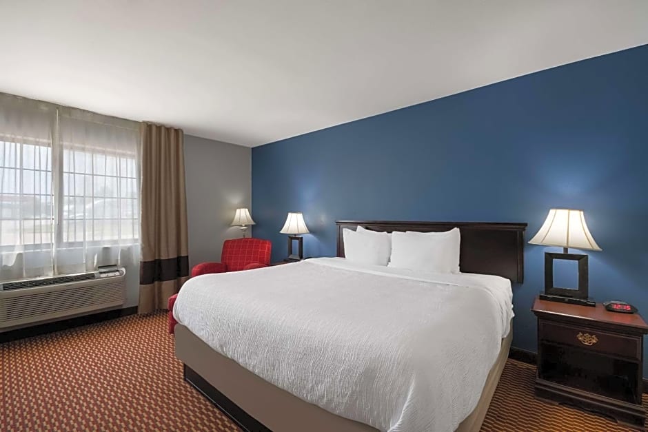 Quality Inn & Suites Oklahoma City North