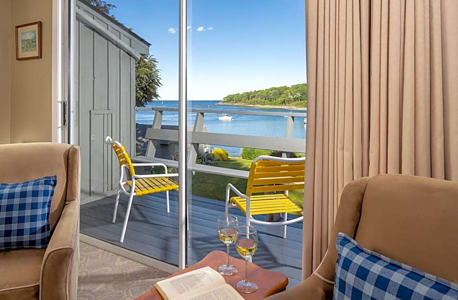 Dockside Guest Quarters