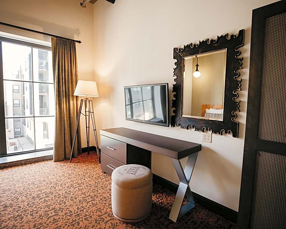 Brewhouse Inn and Suites