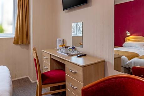 Standard Twin Room - Non-Smoking