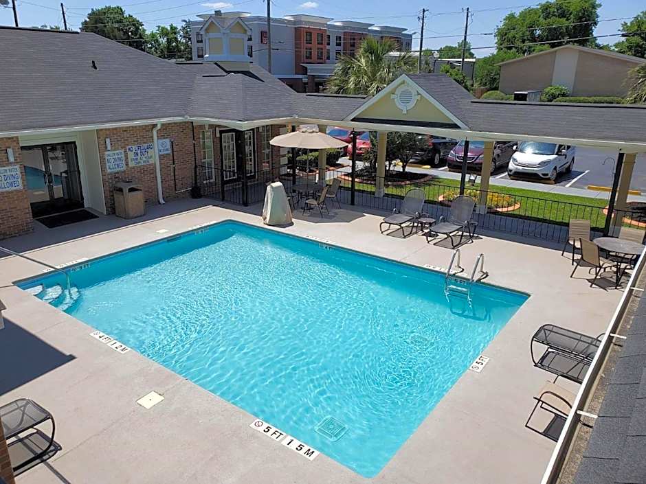 Quality Inn & Suites Lexington