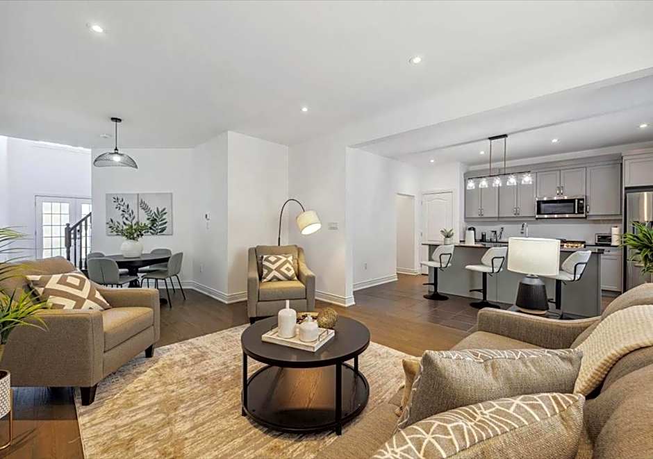 Luxurious and Beautiful, Barrie