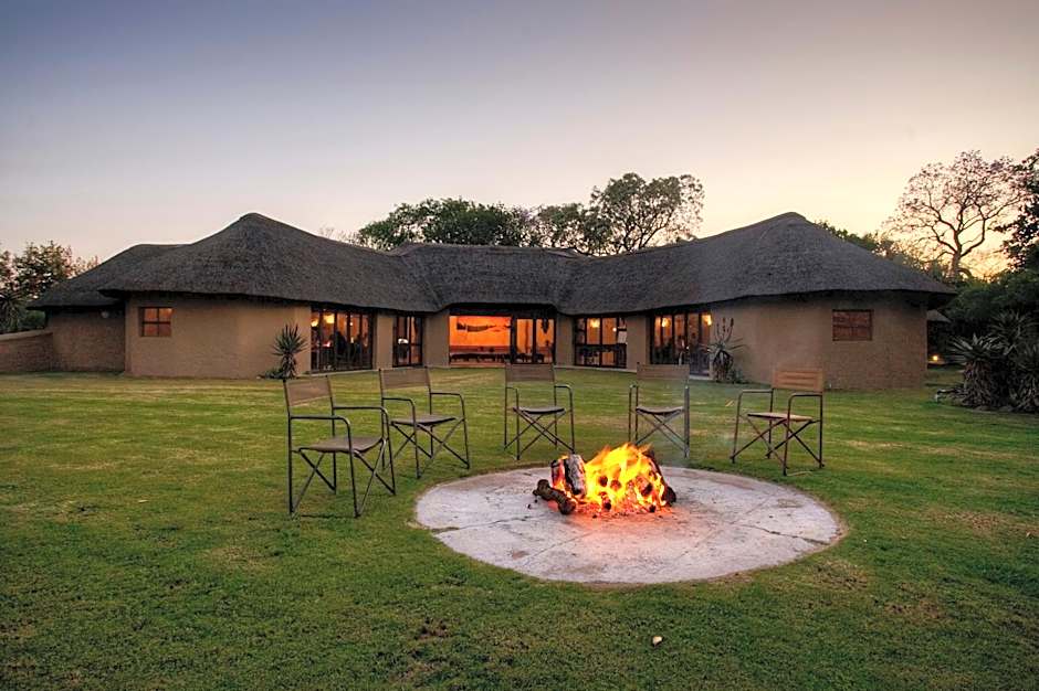 Chrislin African Lodge