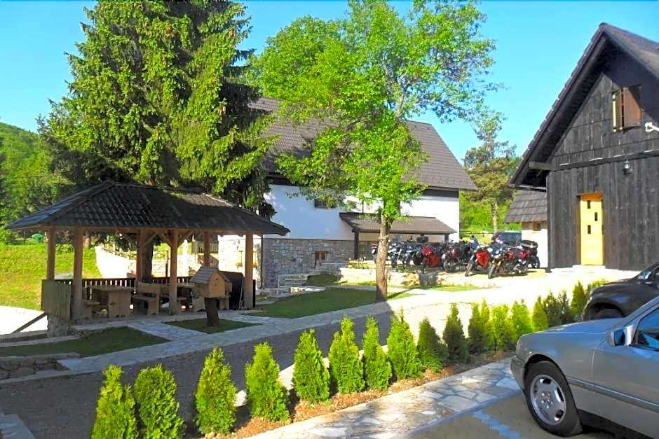 Plitvice Etno House
