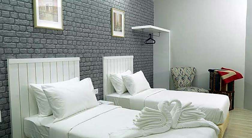 Lighthouse Hotel & Shortstay