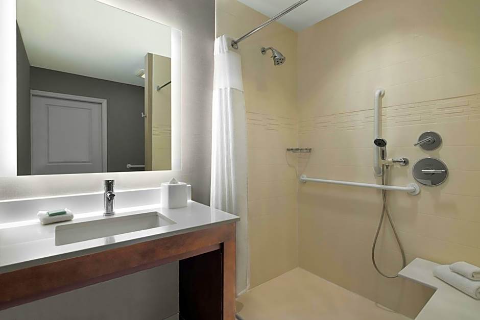 Residence Inn by Marriott Des Moines Downtown