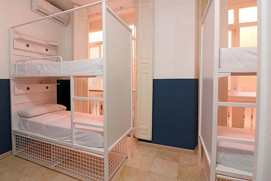 Feel Hostels City Center