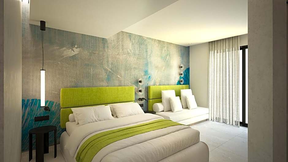 Leonidas Hotel & Apartments