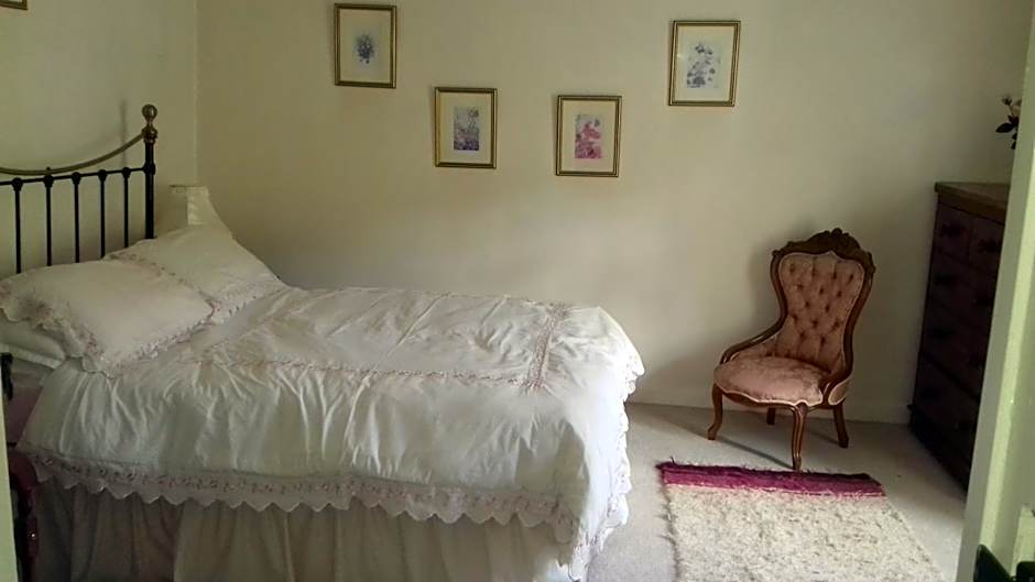 Hills Farm B&B Laugharne
