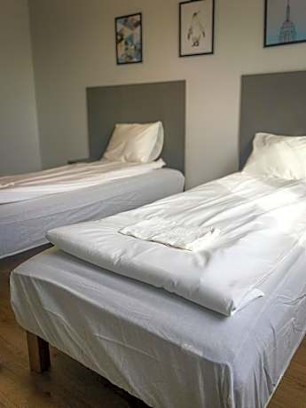 Twin Room with Private Bathroom