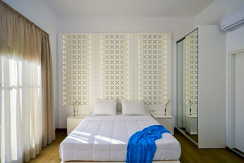 Elia Portou Luxury Residence