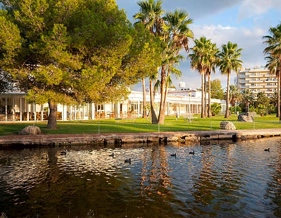 Universal Aparthotel Elisa