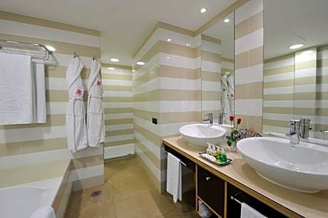 Superior Suite with Sea View