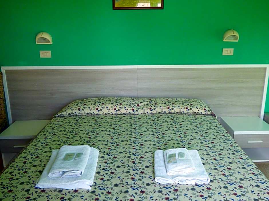 Consul Hotel