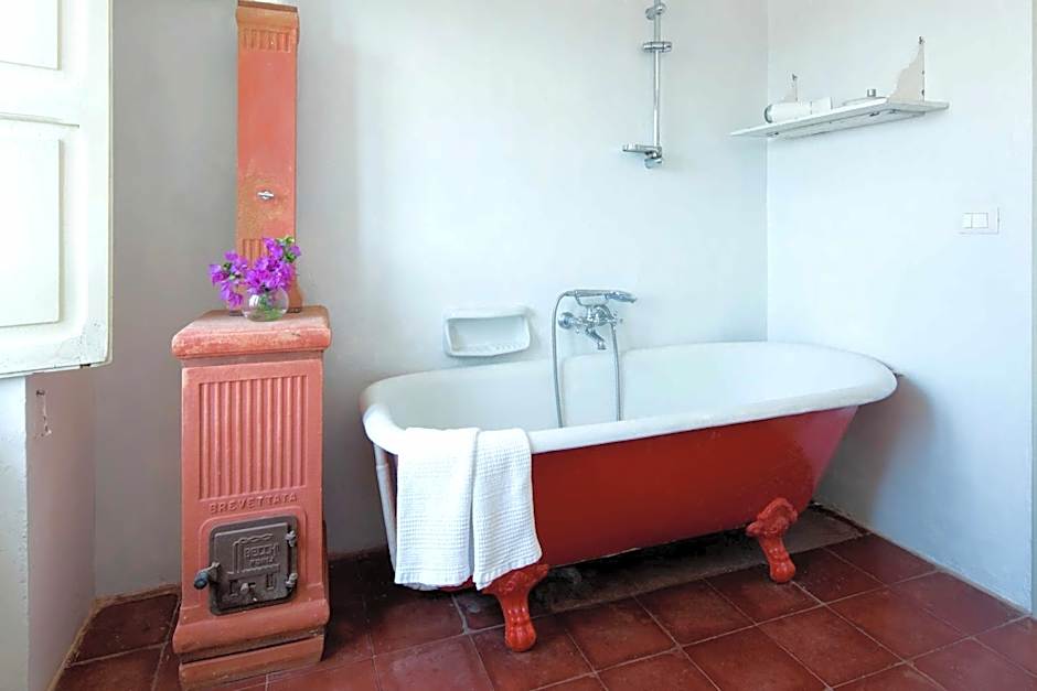 Castello di Casamassella - Marea Stays Collection