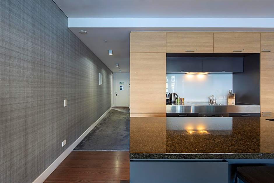 Marina Apartments - Element Escapes