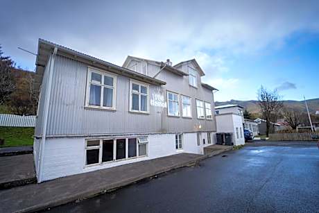 1908 Hostel by Tröll