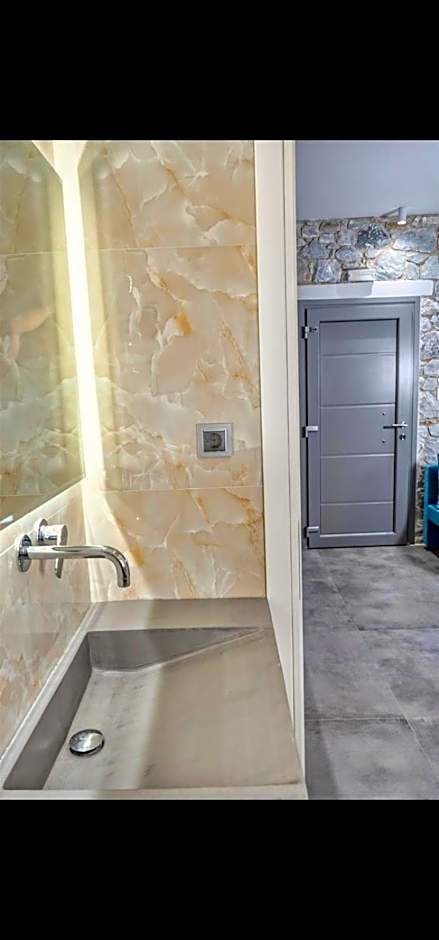 THALASSIA LUXURY APARTMENTS