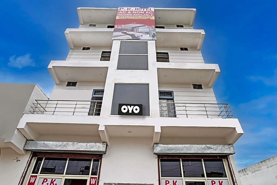 OYO Flagship Pk Hotel