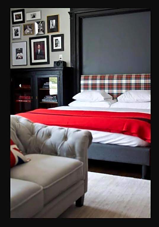 The George Montclair