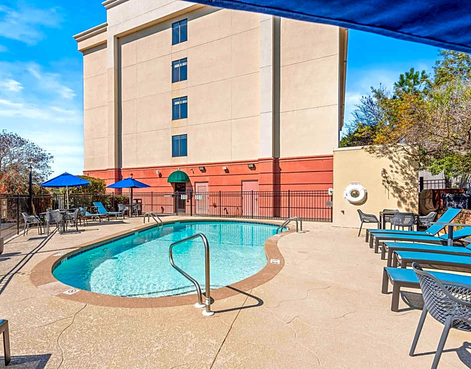 Hampton Inn By Hilton Columbus-North