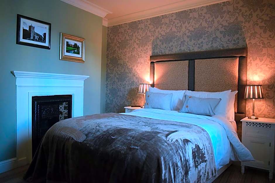 Greyhound Inn Wilton