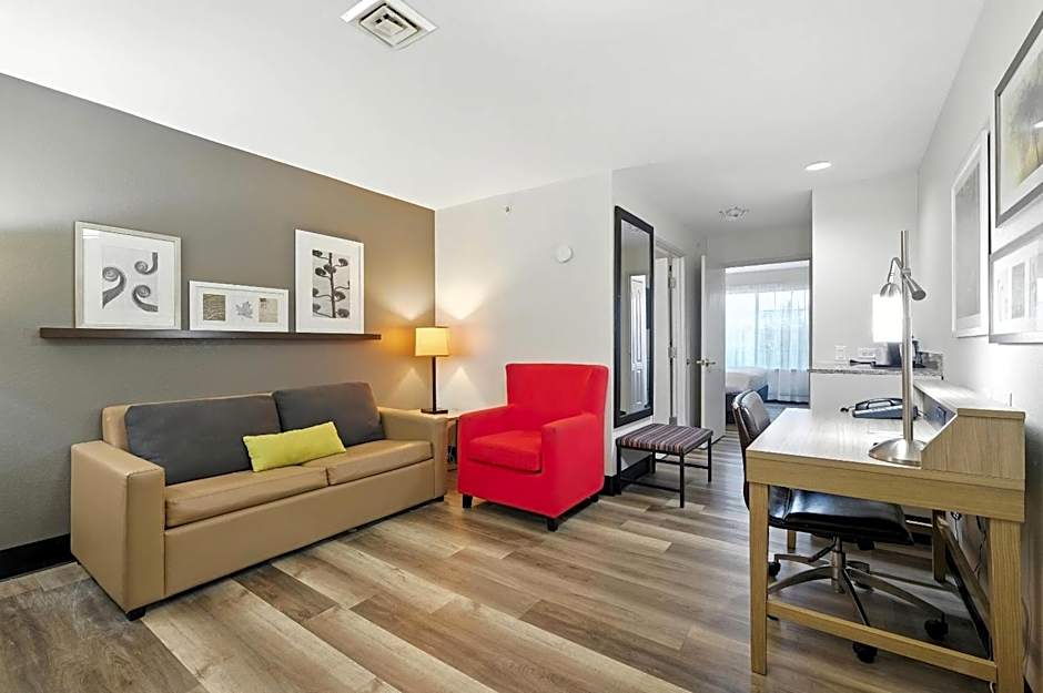 Country Inn & Suites by Radisson, Merrillville, IN