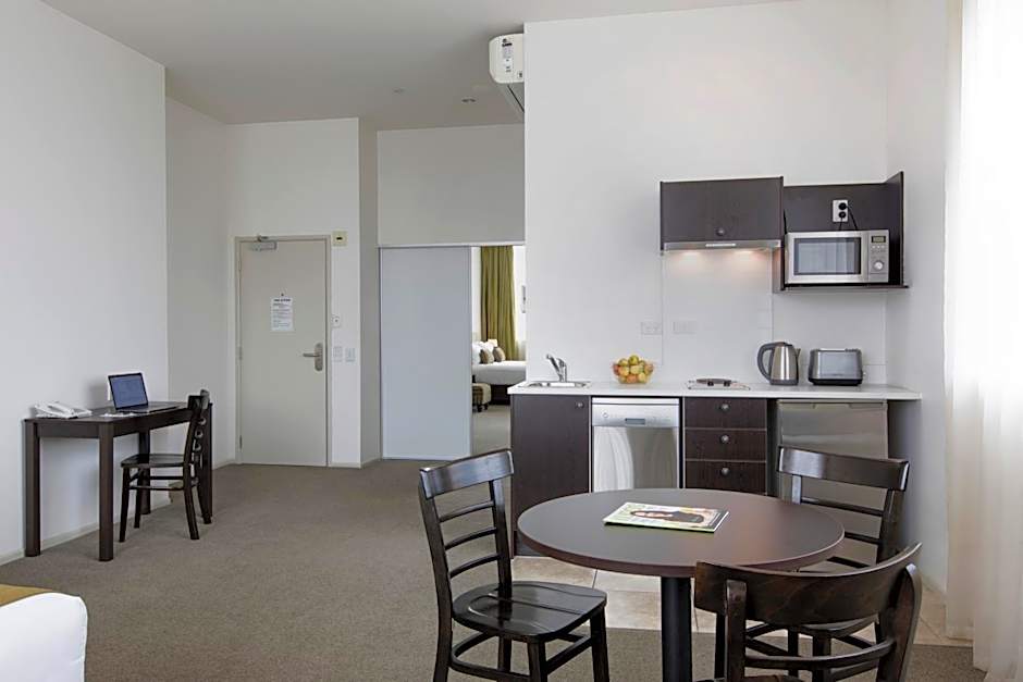 Quest Hamilton Serviced Apartments