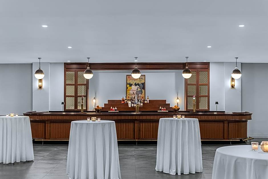 The Jung Hotel & Residences