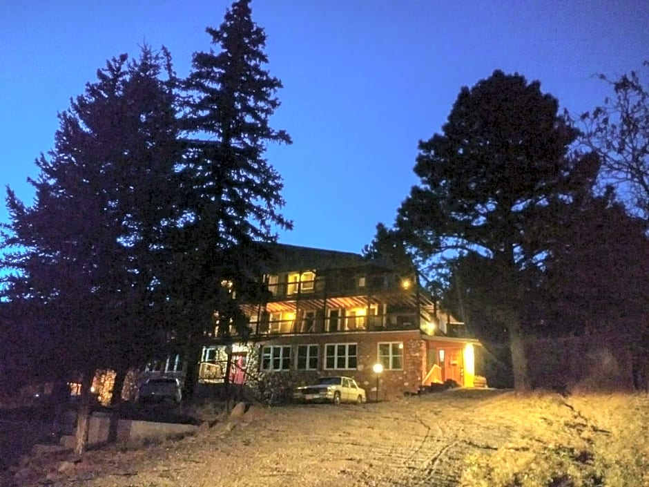 Green Mountain Falls Lodge