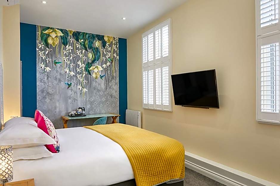 The Royal Adelaide Hotel