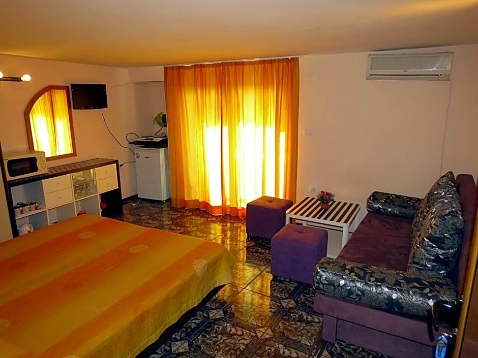 Family Hotel Lebed