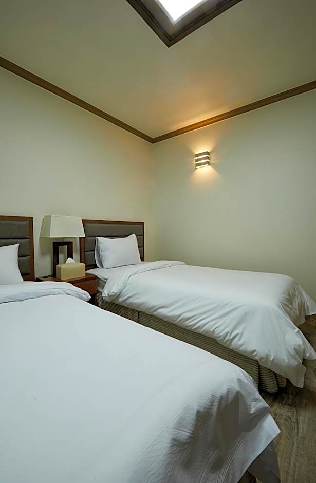 Buan Tree California Hotel
