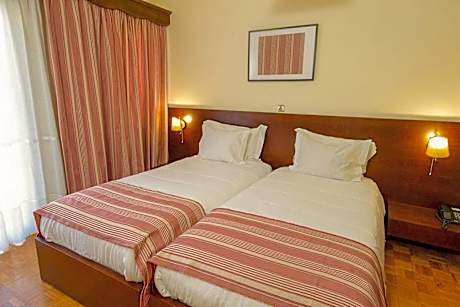 Double Room with Street View