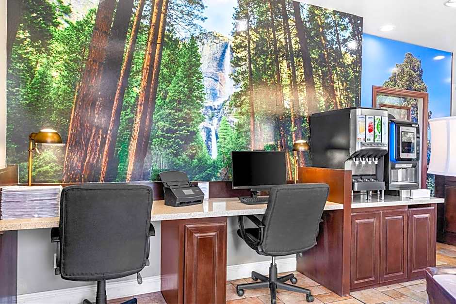 Best Western Plus Yosemite Way Station Motel
