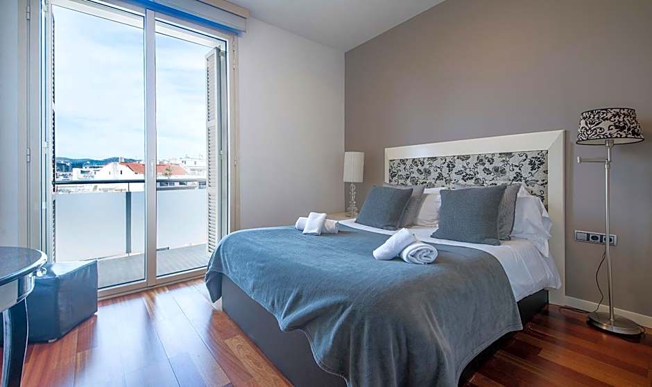 You Stylish City Center Apartments