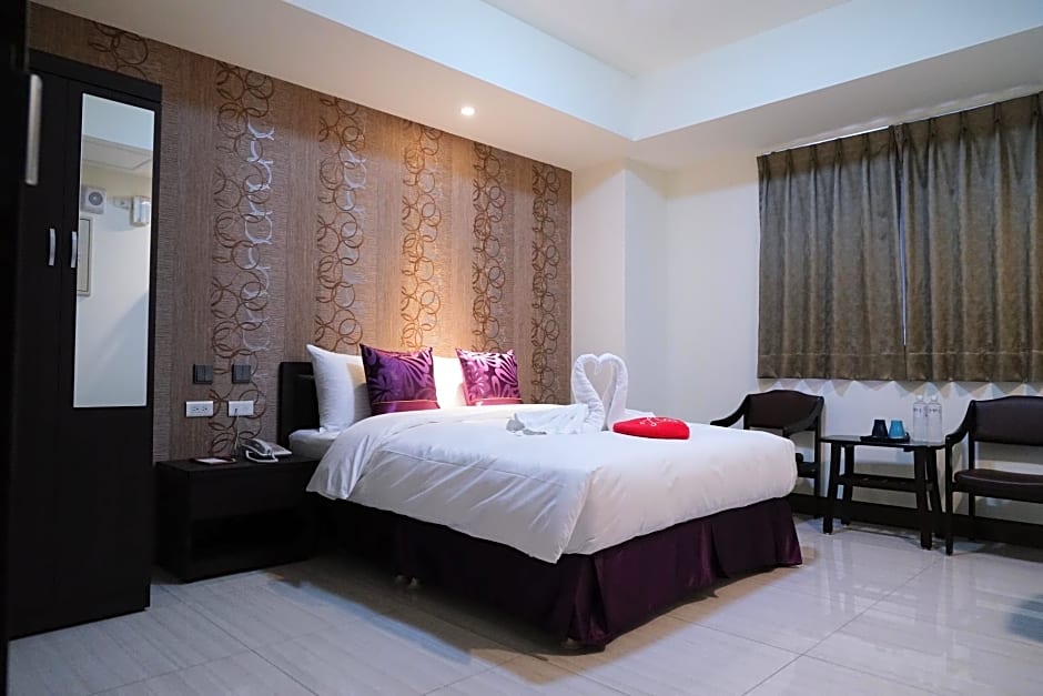 Gin Jian Commerical Hotel