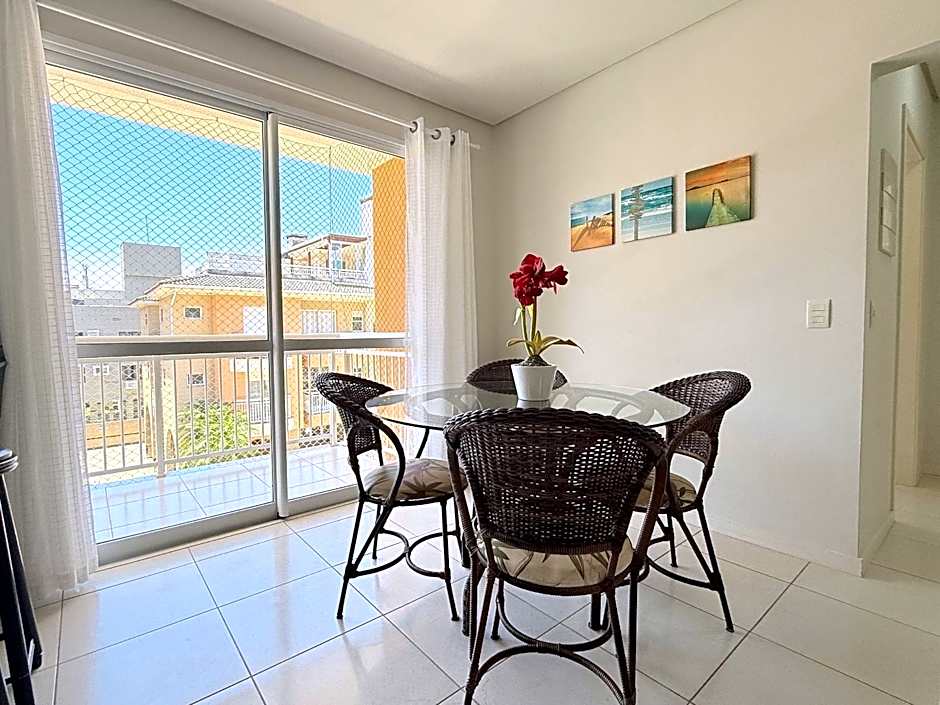 Residencial com piscina a apenas 150 metros da Praia dos Ingleses Lado Norte