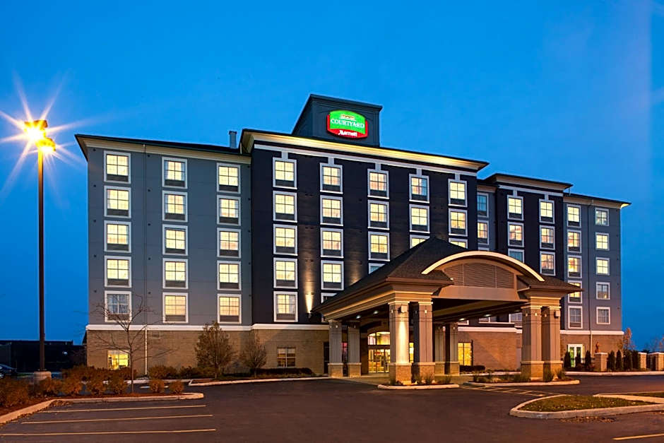 Courtyard by Marriott London