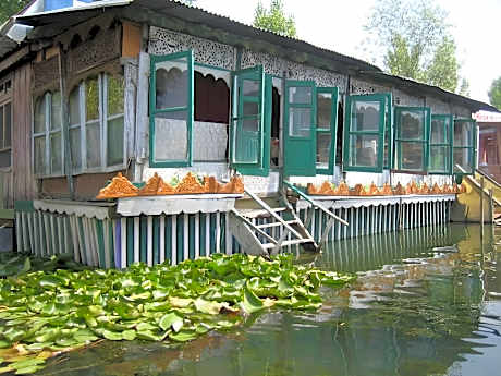 Island Hotel
