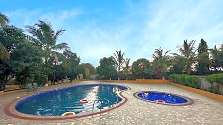 Lion Park Hotel & Resort