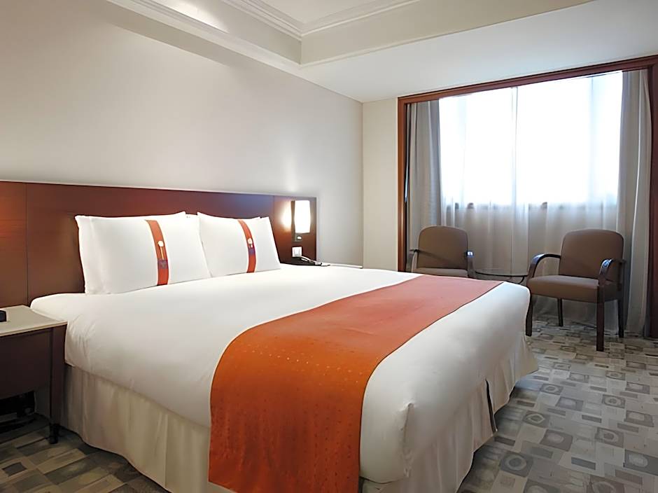 HiONE Holiday Hotel Taipei