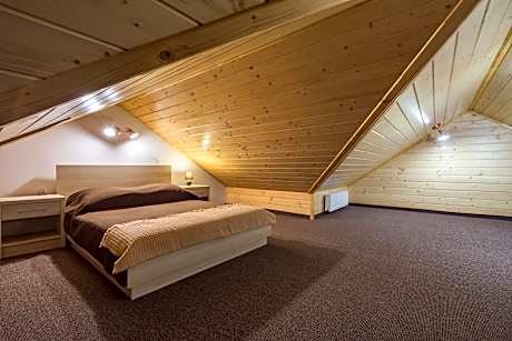 Studio - Split Level