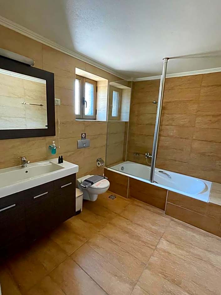 Kolokotronis Hotel & Spa