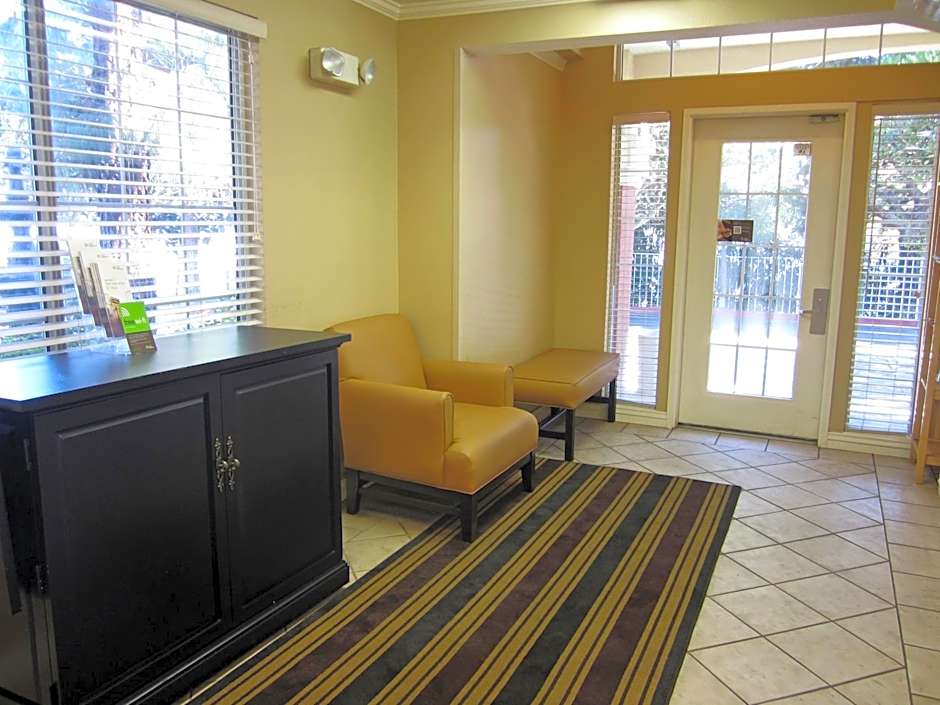 Extended Stay America Suites - Los Angeles - LAX Airport - El Segundo
