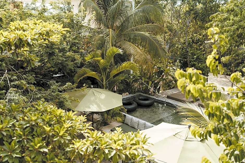 16Tulum