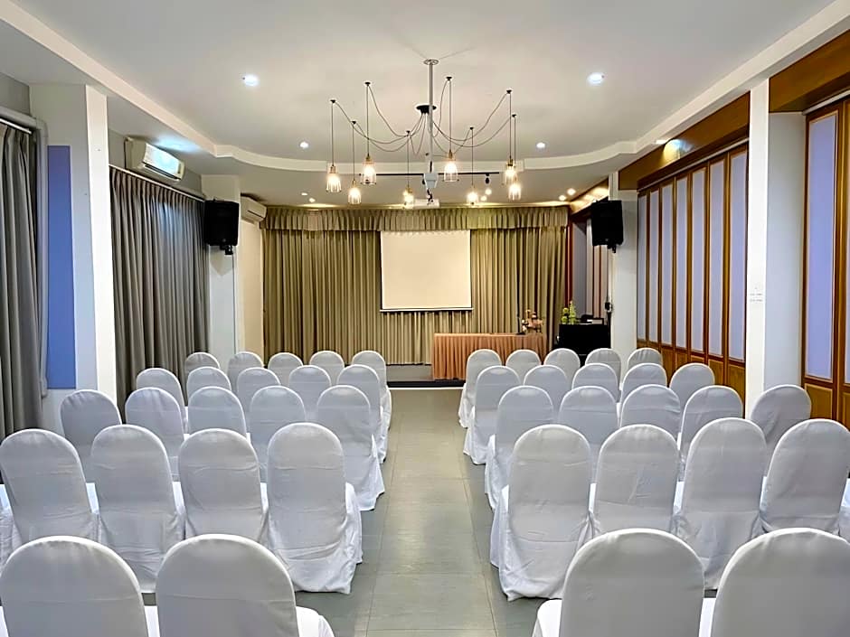 Phukaning Hotel