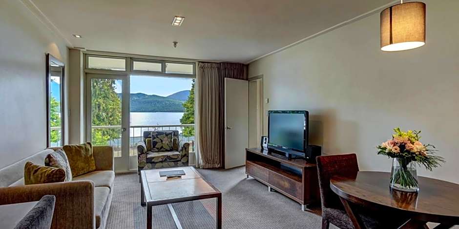 Distinction Te Anau Hotel & Villas
